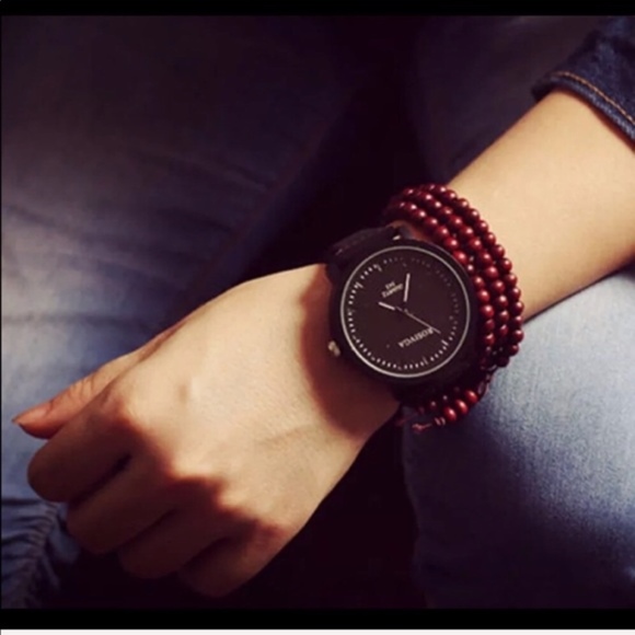 Tibetan Buddhist Sandalwood Prayer Beads Bracelet - Picture 3 of 4